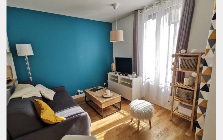 Studio   SAINT-DENIS  20 m2 780 € 